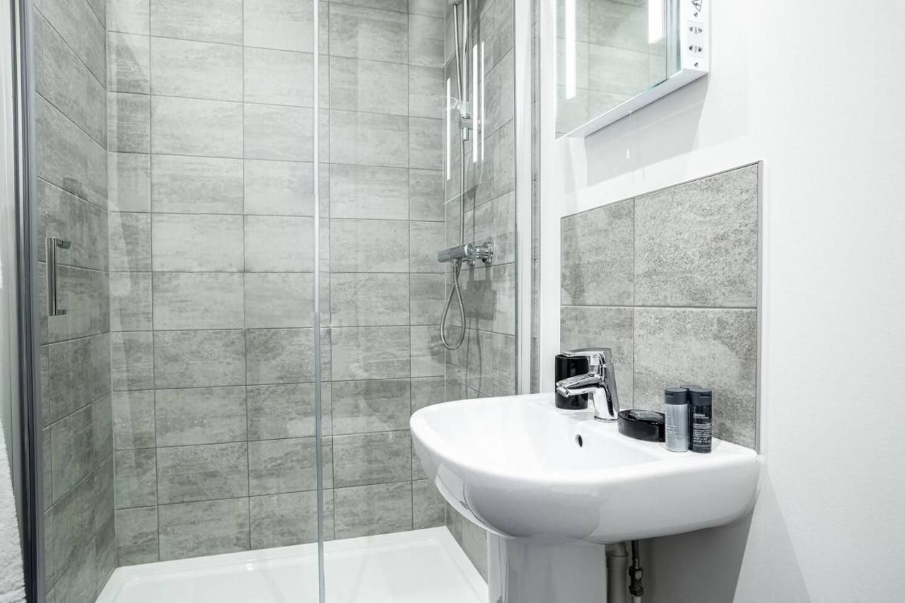 Bayard Apartments 2 Bedroom City Centre Apartment Peterborough Bagian luar foto